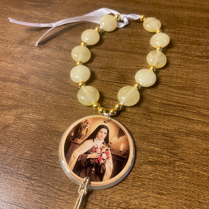 DEZENA PEDRARIAS MEDALHÃO DE RESINADO  SANTA TERESINHA  17MM (1 UNIDADE)
