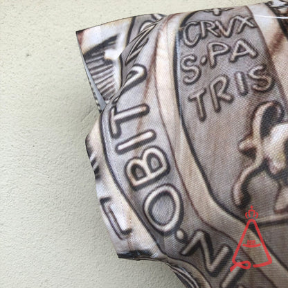 CAMISETA RELIGIOSA MEDALHA SÃO BENTO TAMANHO:M (1 UNIDADE)
