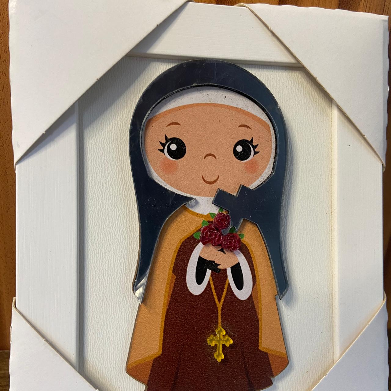 QUADRO MDF SANTA TERESINHA INFANTIL COM ACRÍLICO 15,6CMX 12,6CM (1 UNIDADE)