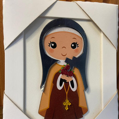 QUADRO MDF SANTA TERESINHA INFANTIL COM ACRÍLICO 15,6CMX 12,6CM (1 UNIDADE)