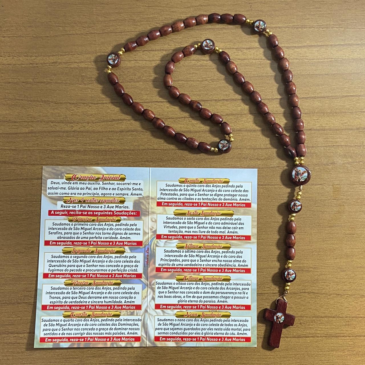TERÇO DE MADEIRA SÃO MIGUEL ARCANJO 7 MEDALHAS 8MM MOD2 (3 UNIDADES)