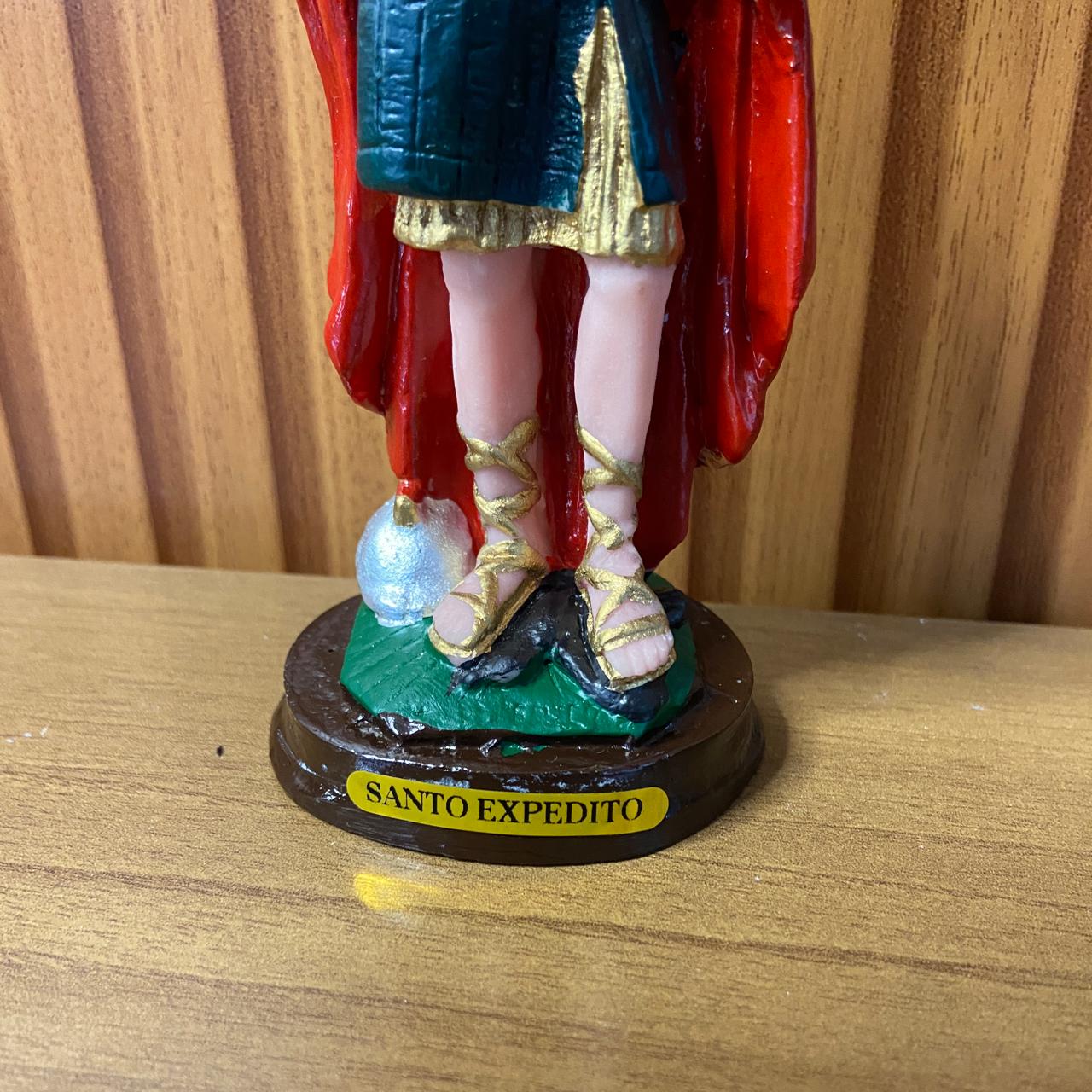 IMAGEM DE RESINA NACIONAL SANTO EXPEDITO 15CM (1 UNIDADE)
