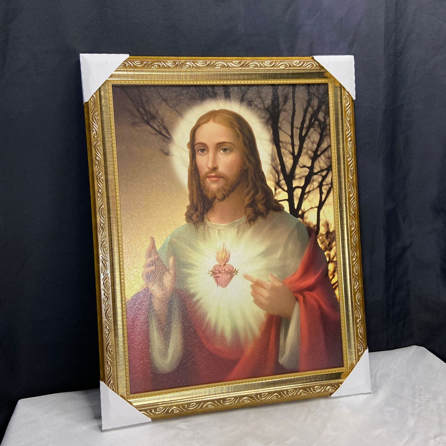 QUADRO COM MOLDURA RESINADO SAGRADO CORAÇÃO DE JESUS 45CMX35CM (1 UNIDADE)