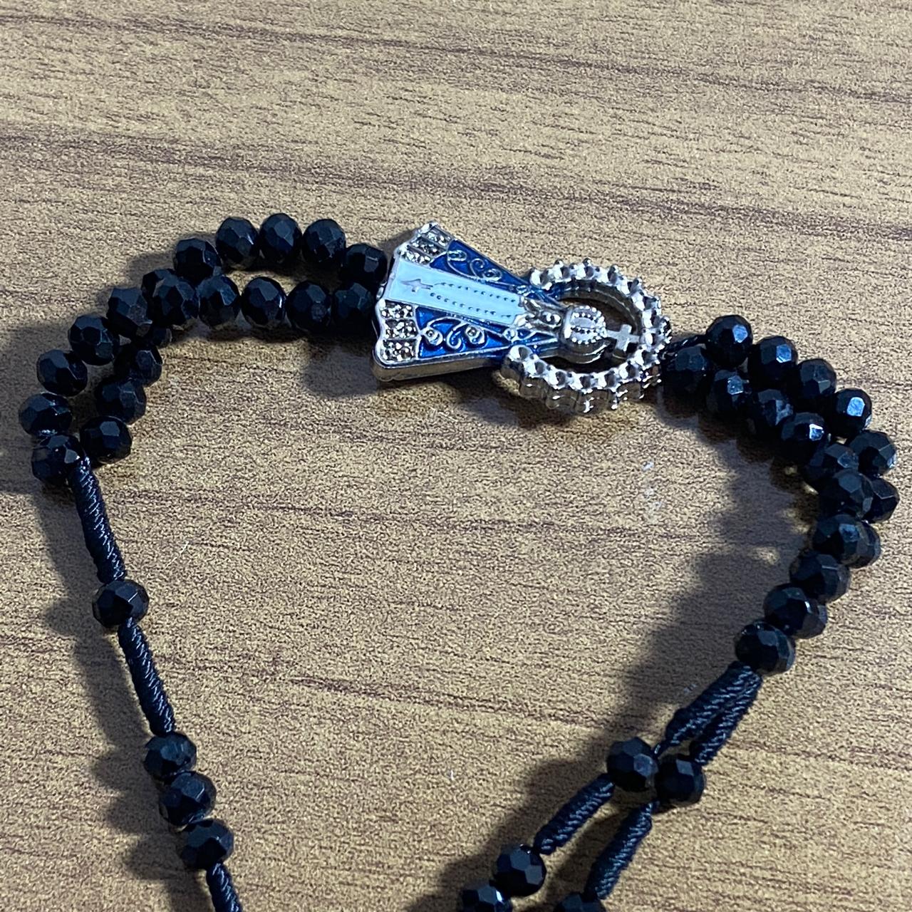 TERÇO PULSEIRA CRISTAL NOSSA SENHORA APARECIDA PRETO  (3 UNIDADES)