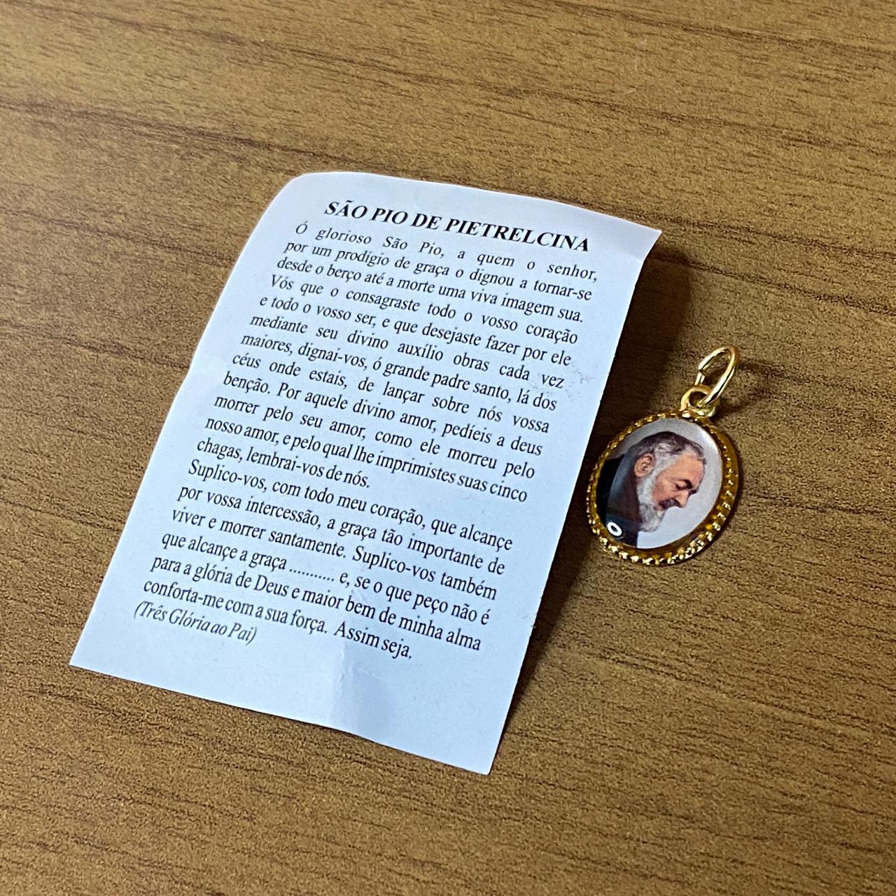 MEDALHA ALUMÍNIO SANTO PADRE PIO (36 UNIDADES)