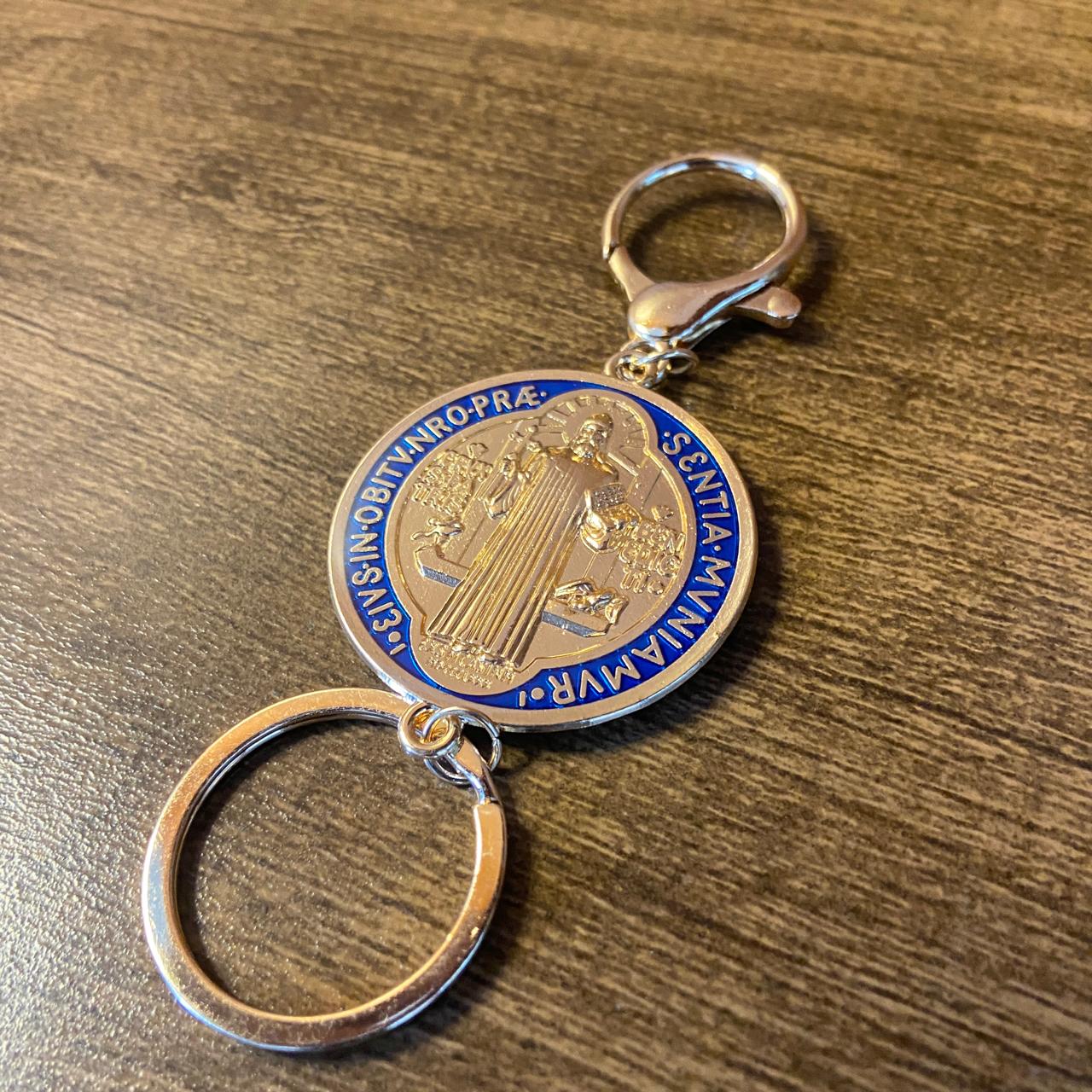 CHAVEIRO LUXO COM MOSQUETE MEDALHA SÃO BENTO MOD2 (6 UNIDADES)