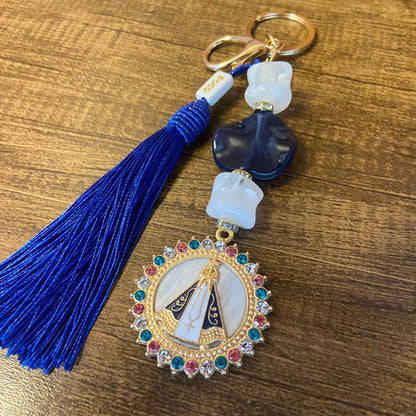 CHAVEIRO DE PEDRARIAS NOSSA SENHORA APARECIDA COM STRASS (1 UNIDADE)