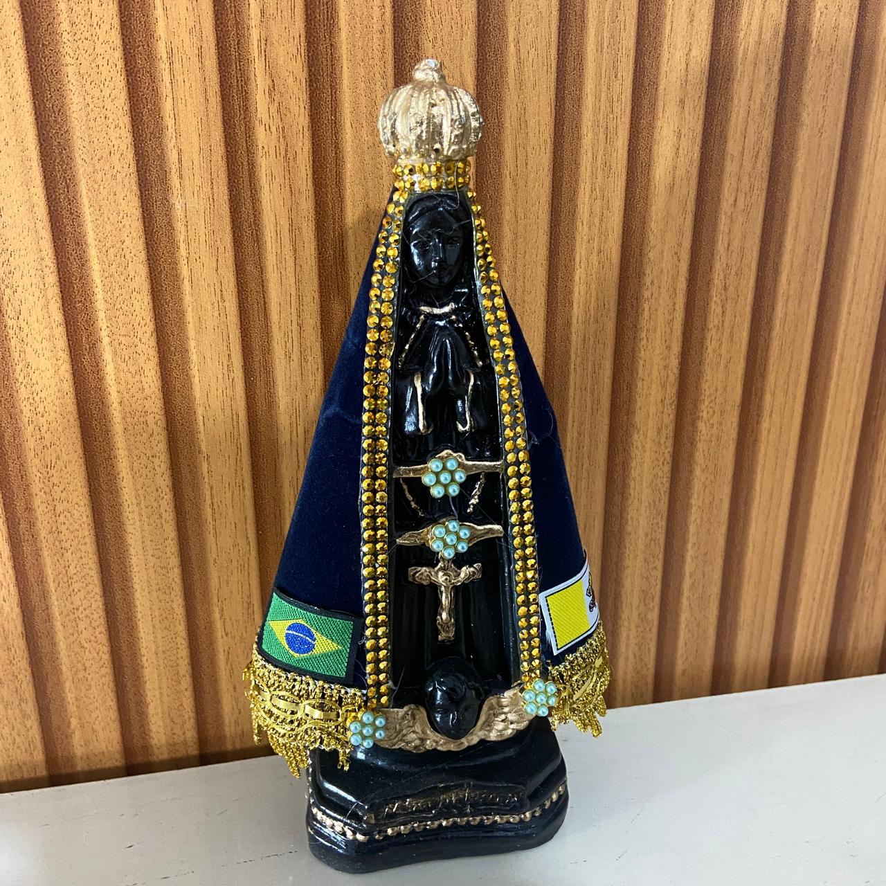 IMAGEM DE GESSO NOSSA SENHORA APARECIDA COM MANTO E STRASS MOD1 22CM (1 UNIDADE)