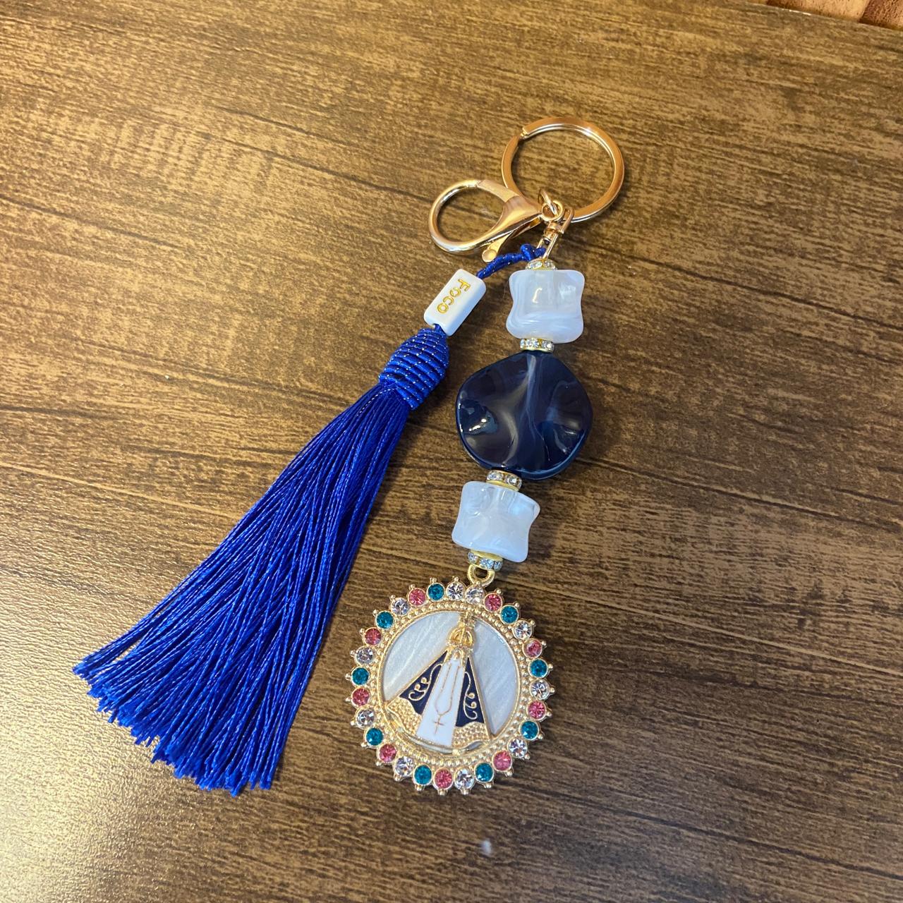 CHAVEIRO DE PEDRARIAS NOSSA SENHORA APARECIDA COM STRASS (1 UNIDADE)