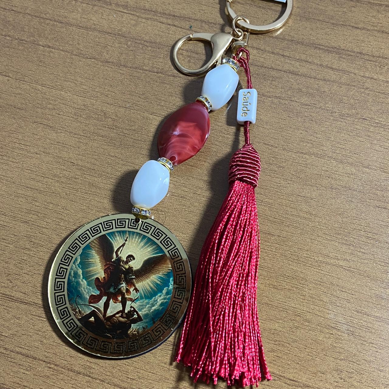 CHAVEIRO DE PEDRARIAS SÃO MIGUEL ARCANJO EM ACRÍLICO (1 UNIDADE)