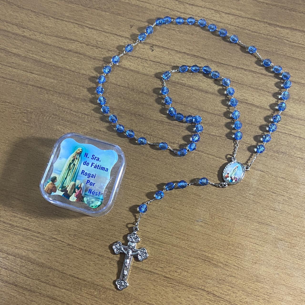 TERÇO SEMICRISTAL NA CAIXINHA NOSSA SENHORA DE FÁTIMA 6MM (6 UNIDADES)