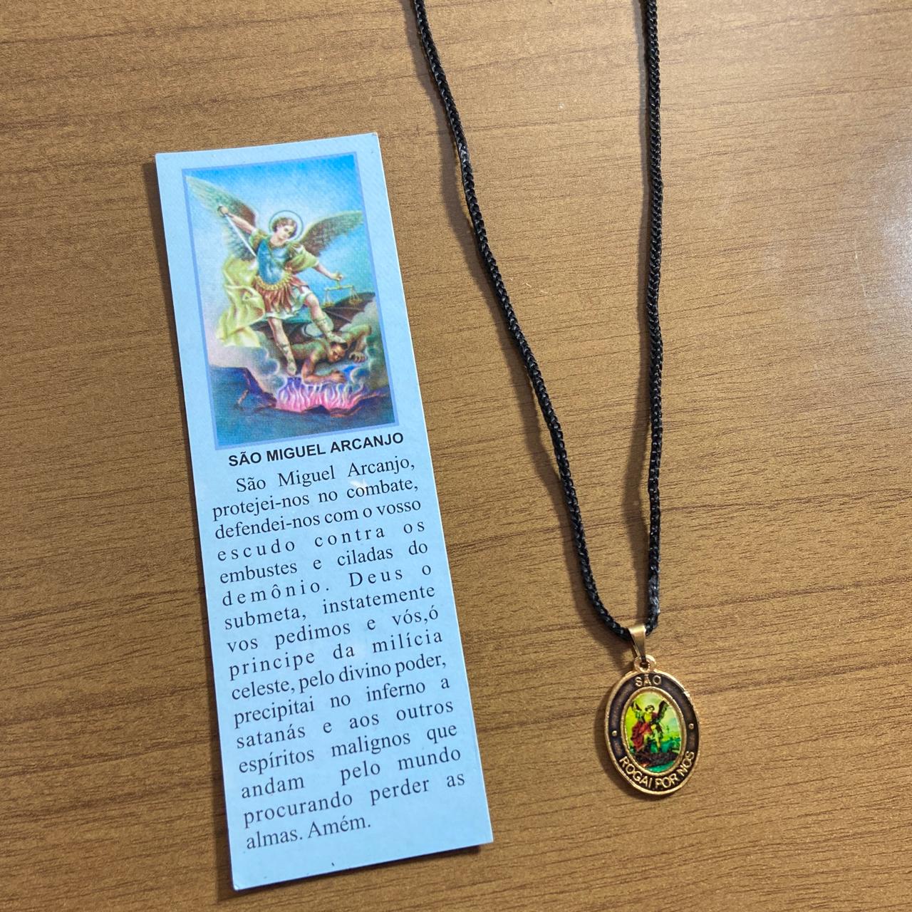 CORDÃO COM MEDALHA RESINADA SÃO MIGUEL ARCANJO (1 UNIDADES)