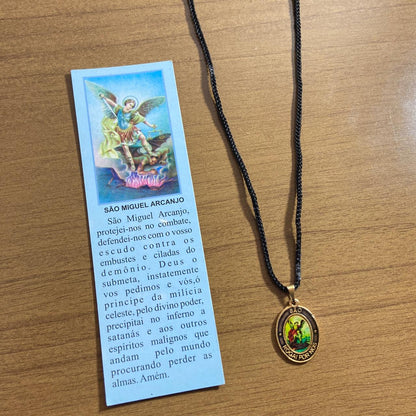 CORDÃO COM MEDALHA RESINADA SÃO MIGUEL ARCANJO (1 UNIDADES)
