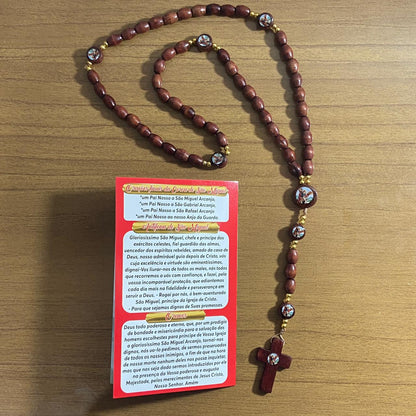 TERÇO DE MADEIRA SÃO MIGUEL ARCANJO 7 MEDALHAS 8MM MOD2 (3 UNIDADES)