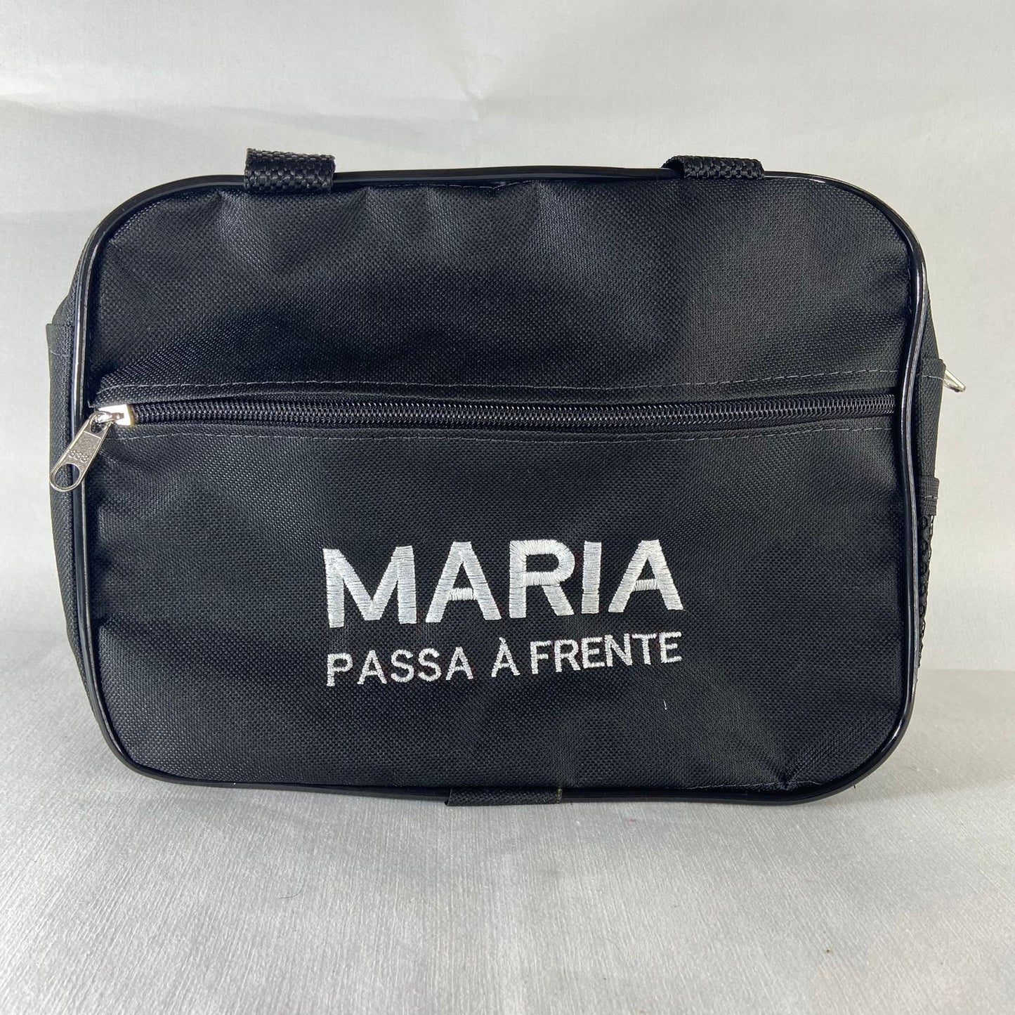 BOLSA PORTA BIBLIA MARIA PASSA A FRENTE 20X25 (1 UNIDADE)