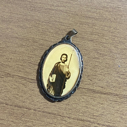 PINGENTE OURO VELHO RESINADO SÃO JUDAS TADEU  (6 UNIDADES)