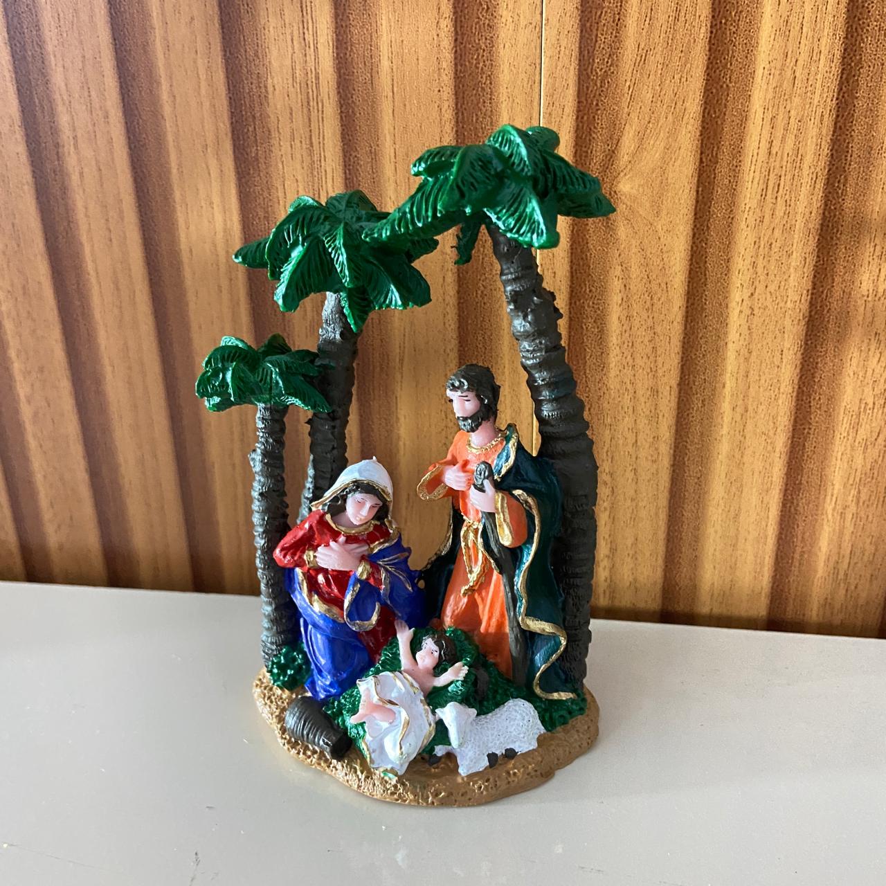 IMAGEM DE RESINA NACIONAL PRESÉPIO ÚNICO COQUEIRO 11,5CM (1 UNIDADE)