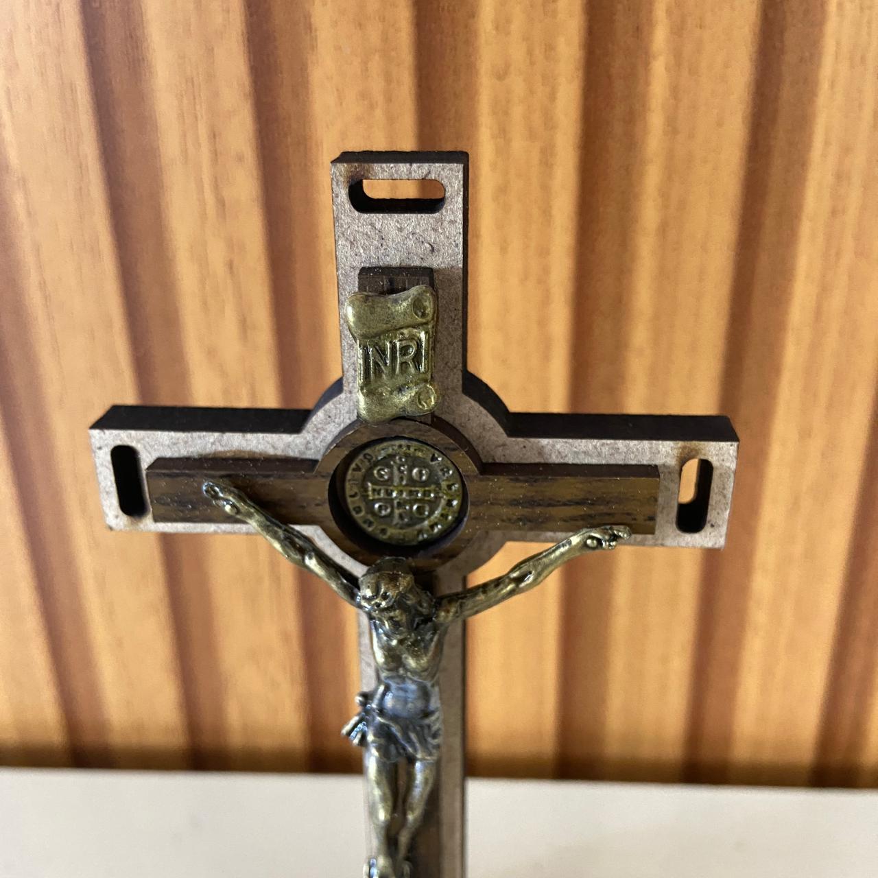 CRUCIFIXO MDF DE MESA TABACO  11,5CM (1 UNIDADE)