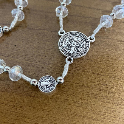 TERÇO CRISTAL MEDALHA DE SÃO BENTO 6MM TRANSPARENTE (1 UNIDADE)