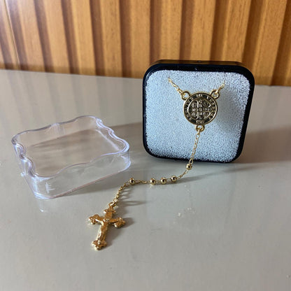 TERÇO PÉROLA DOURADA MEDALHA SÃO BENTO 2MM (3 UNIDADES)