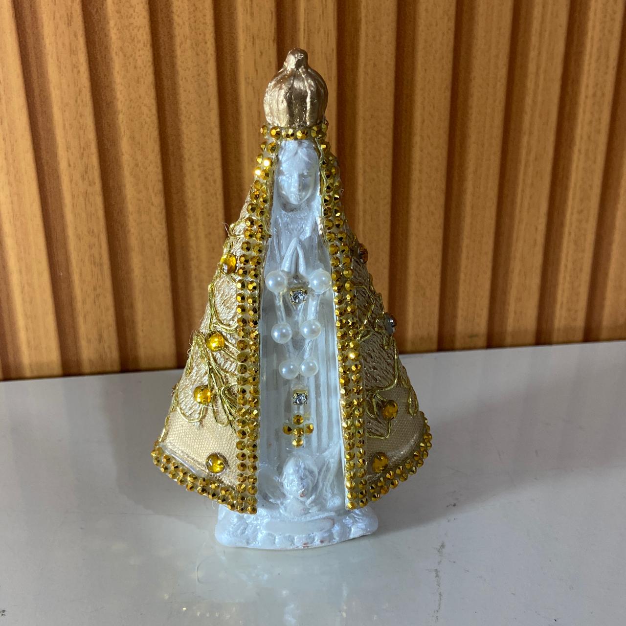 IMAGEM DE GESSO NOSSA SENHORA APARECIDA BRANCA DECOUPAGE DOURADO 15CM (1 UNIDADE)