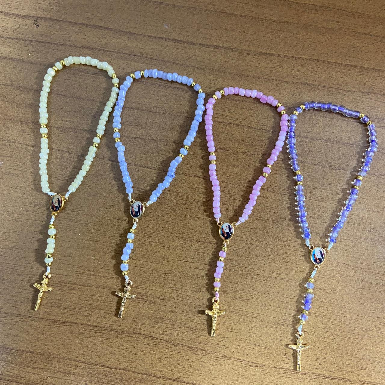 TERÇO MIÇANGA SANTA RITA DE CÁSSIA CORES SORTIDAS 4MM (3 UNIDADES)