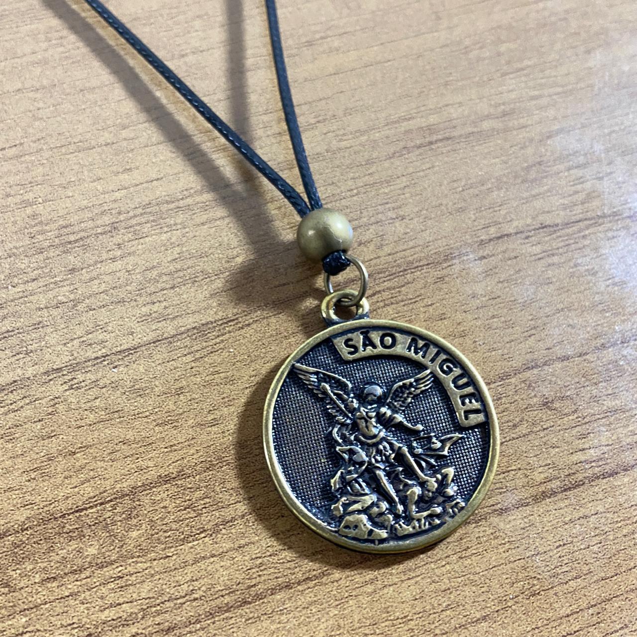 CORDÃO ENCERADO REGULÁVEL MEDALHA DE SÃO MIGUEL ARCANJO OURO VELHO (3 UNIDADES)