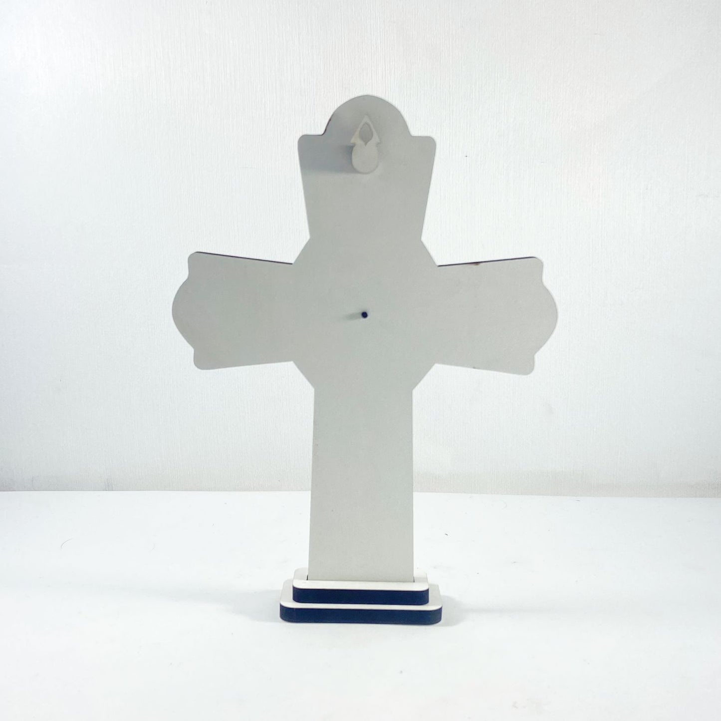 CRUCIFIXO MDF BRANCO MEDALHA SÃO BENTO MESA E PAREDE 21CM (1 UNIDADE)