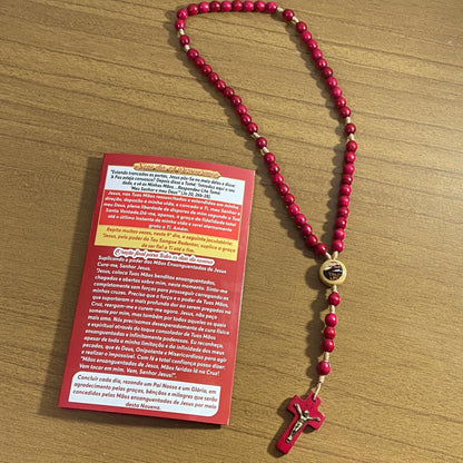 TERÇO DE MADEIRA MÃOS ENSANGUENTADAS DE JESUS 6MM MOD3 (3 UNIDADES)