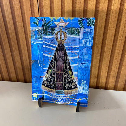 PLAQUINHA DE MESA MDF RESINADO NOSSA SENHORA APARECIDA 19CM x 13CM  (1 UNIDADE)