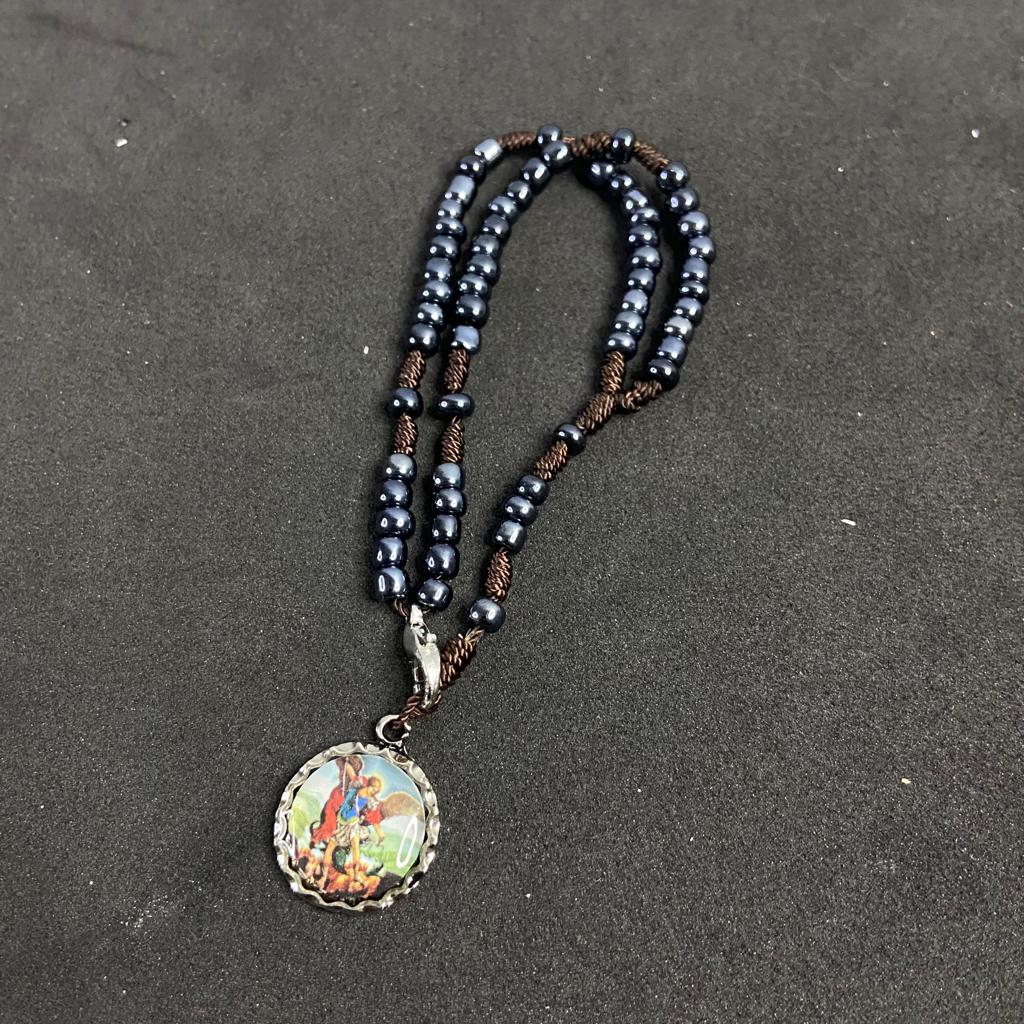 TERÇO PULSEIRA HEMATITA SÃO MIGUEL ARCANJO 4MM (6 UNIDADES)