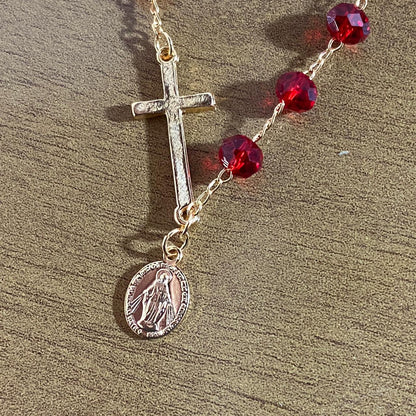 PULSEIRA CRISTAL CRUZ COM PINGENTE NOSSA SENHORA DAS GRAÇAS CORES SORTIDAS  (03 UNIDADES)