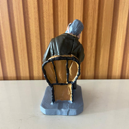 IMAGEM DE RESINA NACIONAL SANTO PADRE PIO SENTADO 10CM (1 UNIDADE)