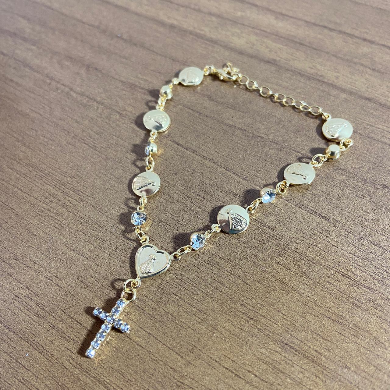 PULSEIRA DOURADA MEDALHAS DECORADAS NOSSA SENHORA APARECIDA COM STRASS  (3 UNIDADES)