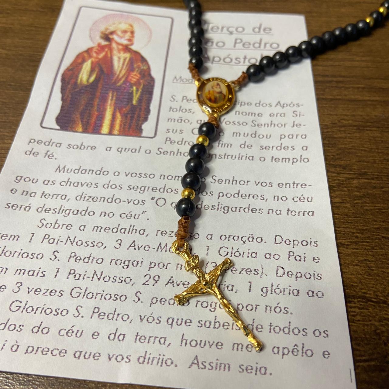 TERÇO PÉROLA PRETA  SÃO PEDRO APÓSTOLO 6MM (1 UNIDADE)