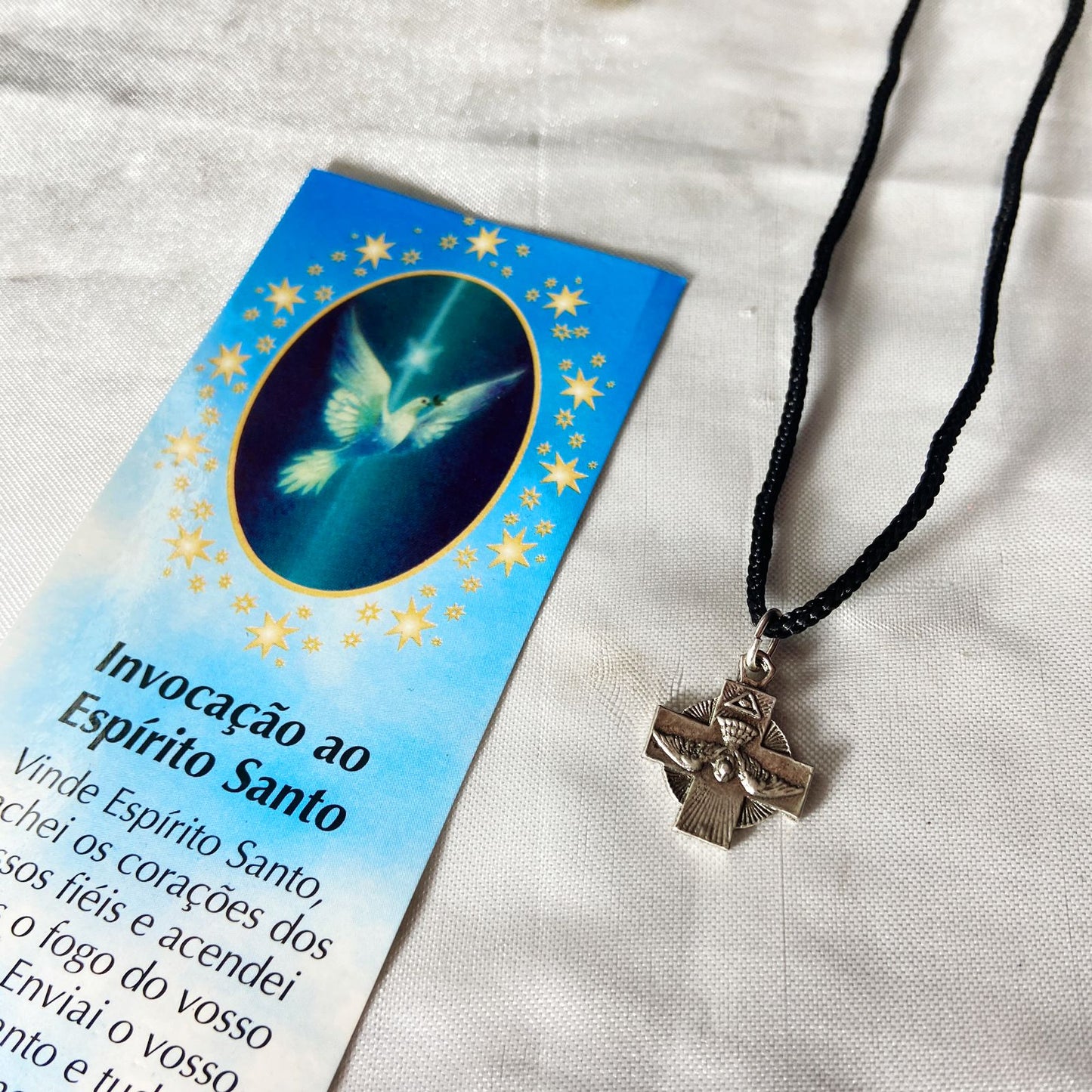 CORDÃO COM MEDALHA PRATA VELHA DIVINO ESPÍRITO SANTO (1 UNIDADES)