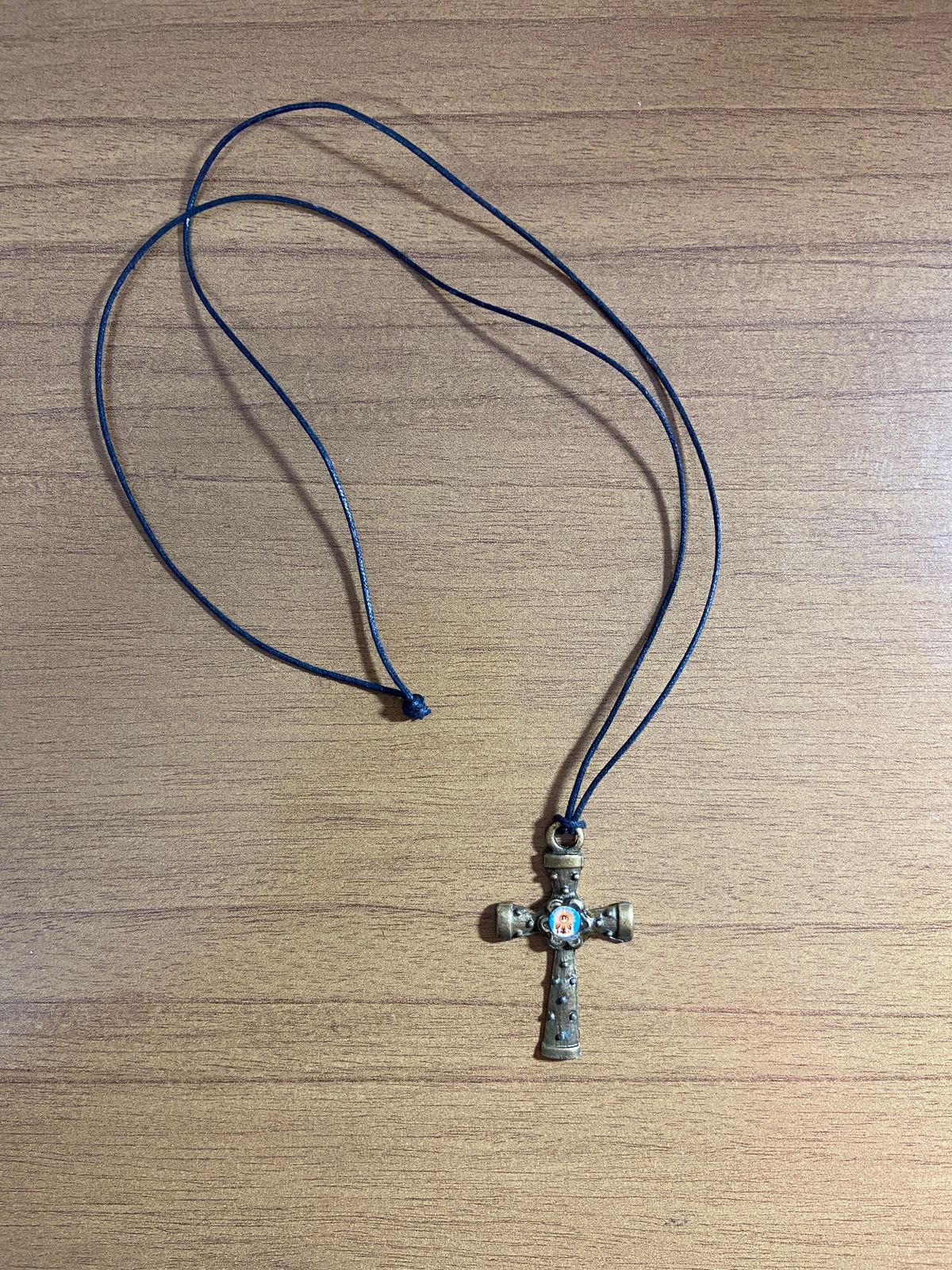 CORDÃO COM CRUZ RESINADA NOSSA SENHORA DA SANTA CABEÇA  ( 3 UNIDADES)