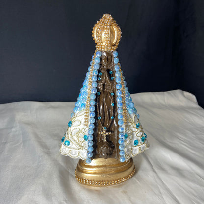 IMAGEM DE GESSO NOSSA SENHORA APARECIDA PÉROLA COM STRASS MOD03 23CM (1 UNIDADE)