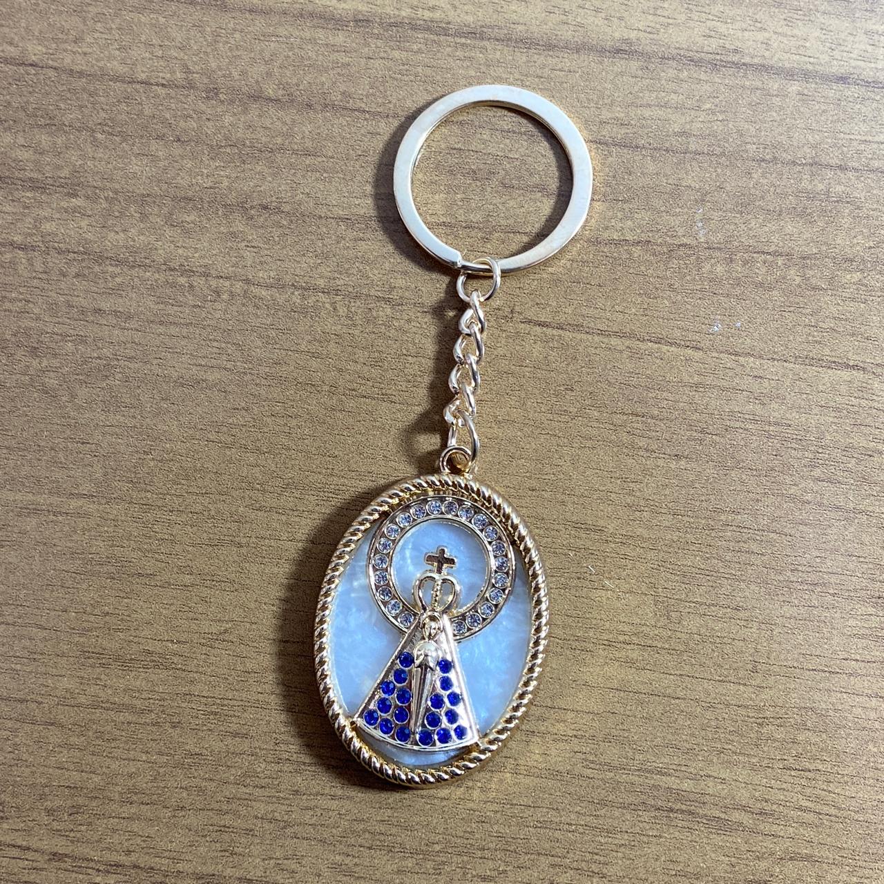 CHAVEIRO LUXO NOSSA SENHORA APARECIDA MADREPÉROLA COM STRASS MOD2 (6 UNIDADES)