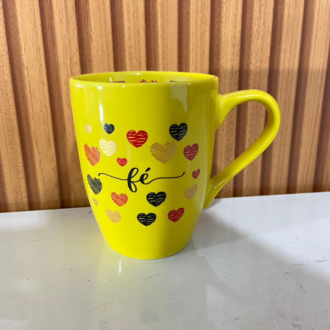 CANECA AMARELA DE PORCELANA FÉ (1 UNIDADE)