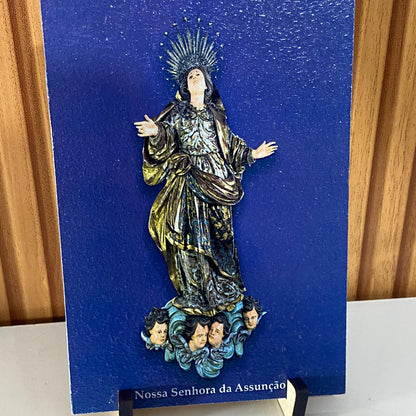 PLAQUINHA DE MESA MDF RESINADO NOSSA SENHORA DA ASSUNÇÃO 19CM x 13CM  (1 UNIDADE)