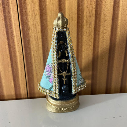 IMAGEM DE GESSO NOSSA SENHORA APARECIDA COM MANTO TECIDO FLORIDO 11,5CM (1 UNIDADE)