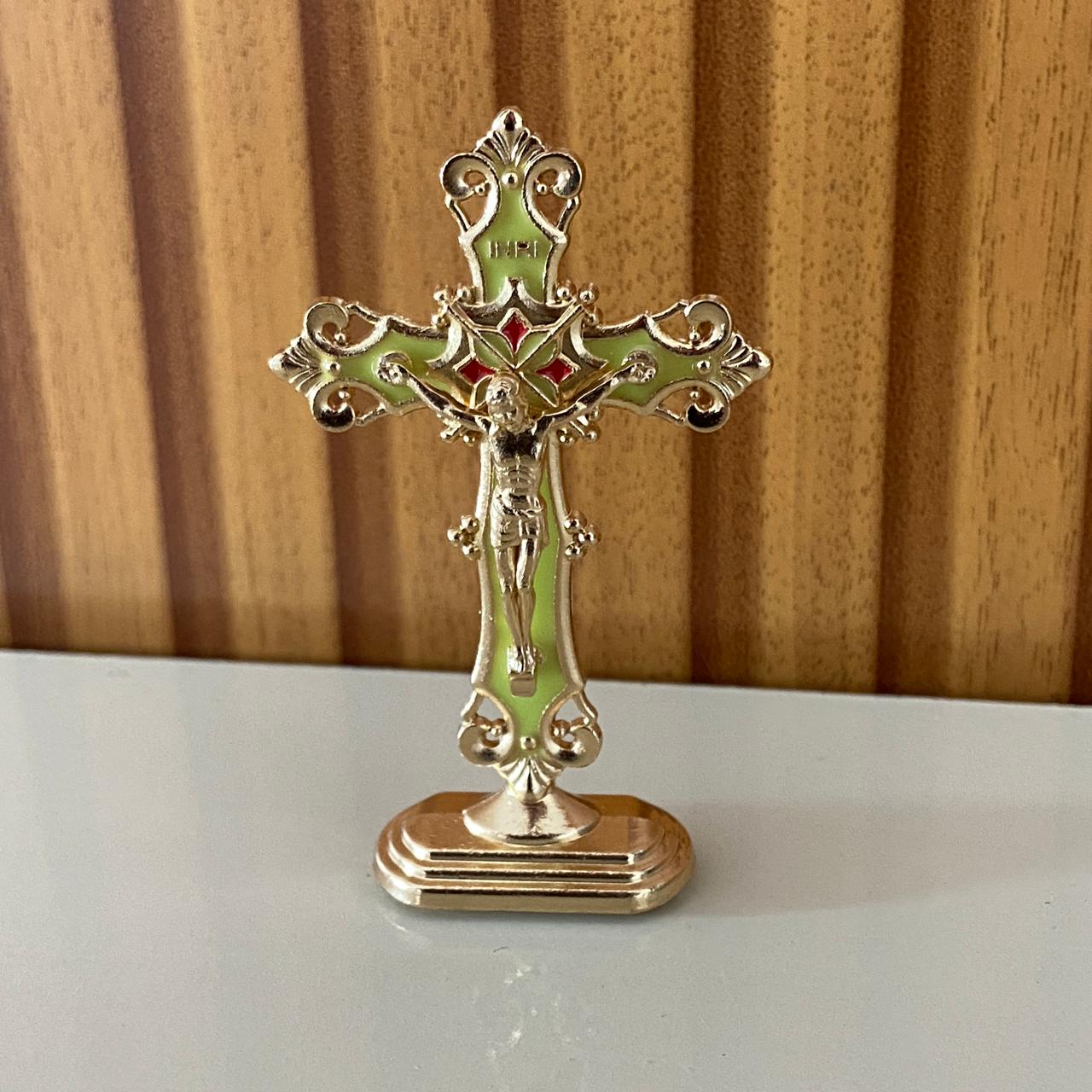 CRUCIFIXO PARA CARRO VERDE E DOURADO (12 UNIDADES)