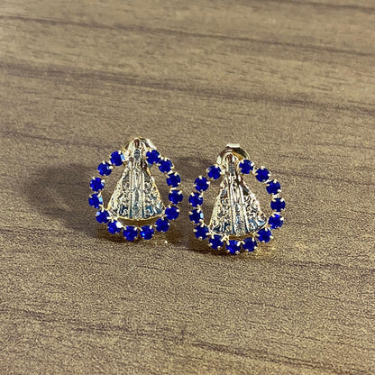 PAR BRINCOS DOURADOS NOSSA SENHORA APARECIDA COM STRASS AZUL (1 UNIDADE)