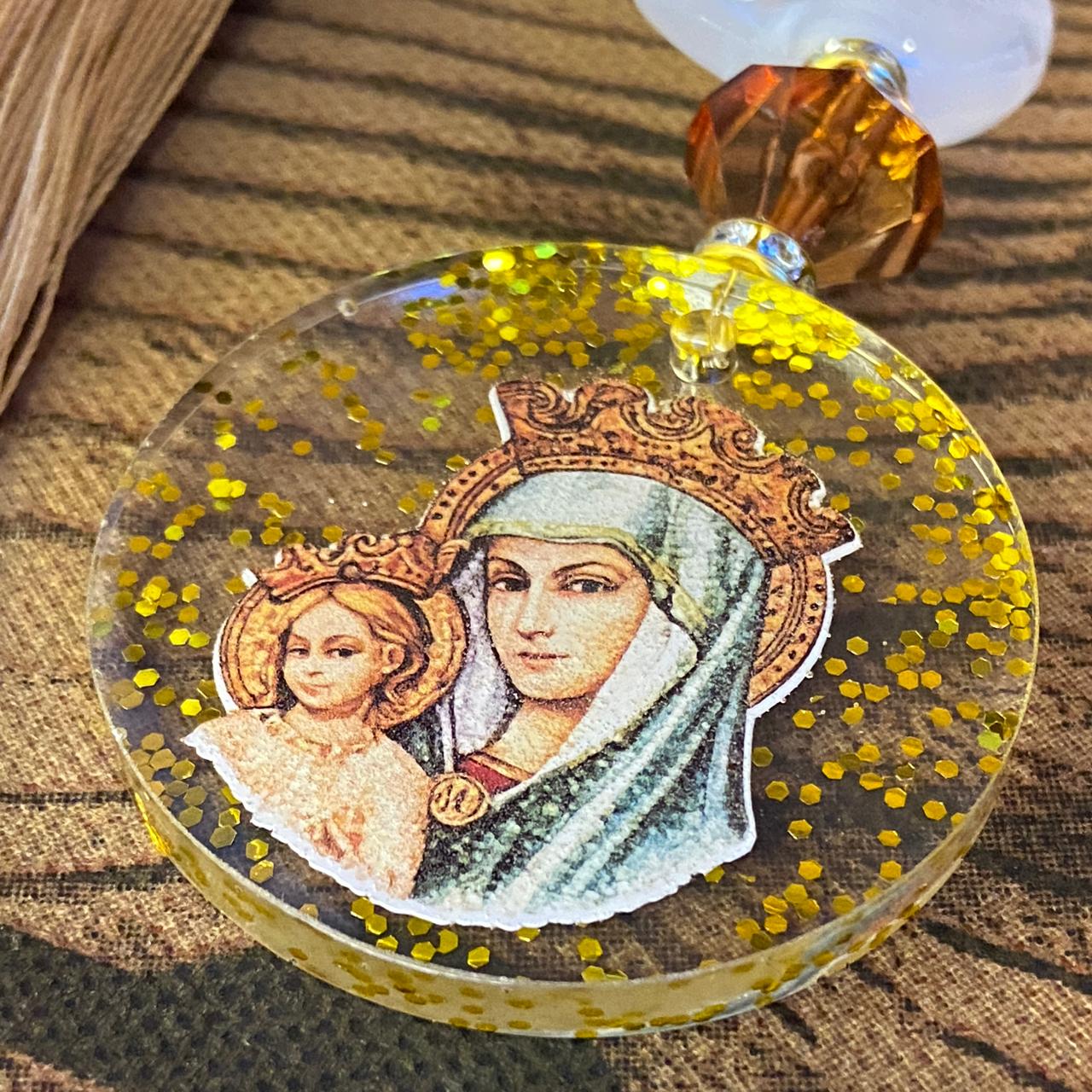 CHAVEIRO LUXO MEDALHA RESINADA NOSSA SENHORA MÃE DOS HOMENS  (1 UNIDADE)