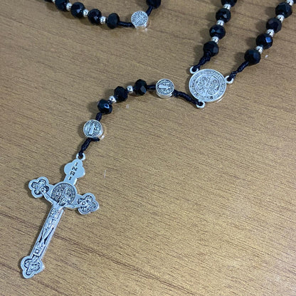 TERÇO CRISTAL MEDALHA DE SÃO BENTO 6MM PRETO (1 UNIDADE)