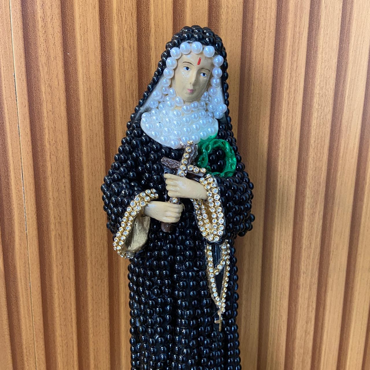 IMAGEM DE GESSO SANTA RITA PEROLADA COM STRASS 29CM (1 UNIDADE)