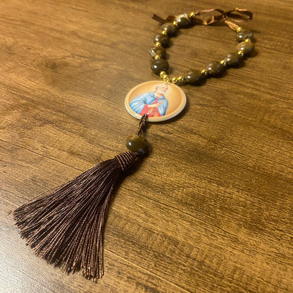 DEZENA PEDRARIAS MEDALHÃO DE RESINADO  SÃO PEDRO  17MM (1 UNIDADE)