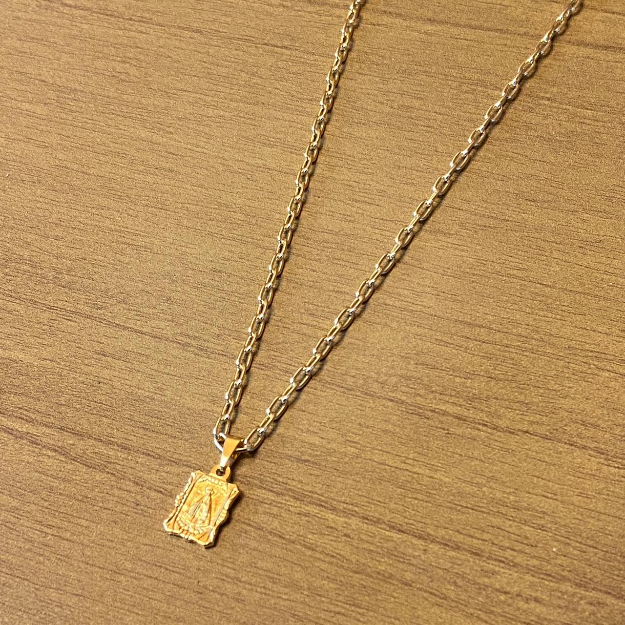 CORRENTE DOURADA QUADRADA NOSSA SENHORA APARECIDA  (1 UNIDADE)