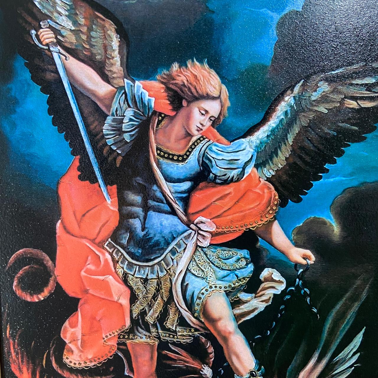 QUADRO COM MOLDURA RESINADO SÃO MIGUEL ARCANJO 44CMX34CM (1 UNIDADE)